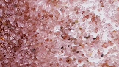 The cleanliness of garnet abrasive sand affects the effect of water jet cutting